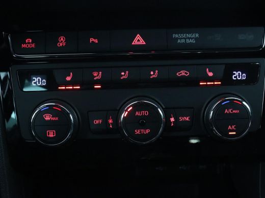 Seat Leon 1.5 TSI FR Ultimate Edition | Stoelverwarming | Carplay | Beats Pack | Adaptive cruise | Sfeerver... ActivLease financial lease