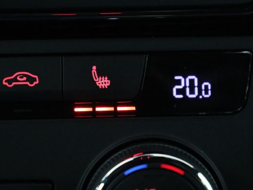 Seat Leon 1.5 TSI FR Ultimate Edition | Stoelverwarming | Carplay | Beats Pack | Adaptive cruise | Sfeerver... ActivLease financial lease