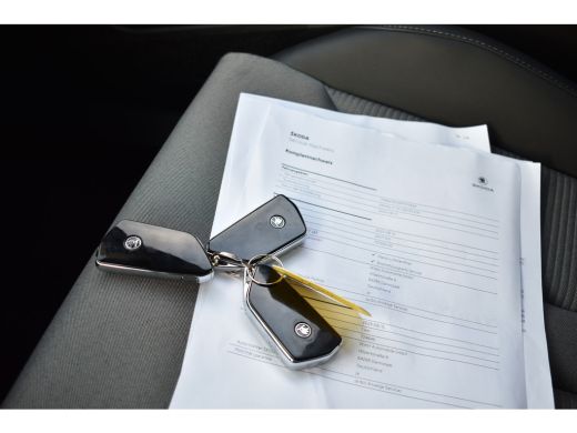 Skoda Enyaq iV 50 COMFORT ECC/LMV/CARPLAY ActivLease financial lease