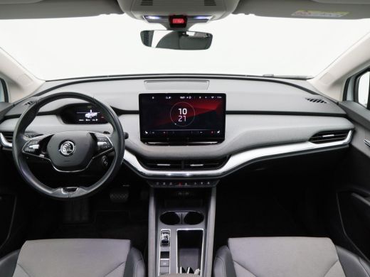 Skoda Enyaq iV 60 | Panoramadak | Adaptive Cruise | Stoelverwarming | Carplay | Camera | Navigatie | 21 inch | 9... ActivLease financial lease