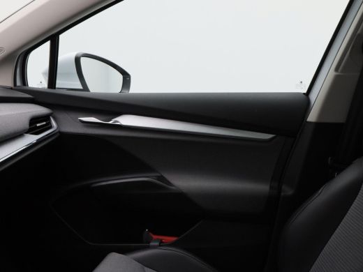 Skoda Enyaq iV 60 | Panoramadak | Adaptive Cruise | Stoelverwarming | Carplay | Camera | Navigatie | 21 inch | 9... ActivLease financial lease