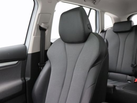 Skoda Enyaq iV 60 | Panoramadak | Adaptive Cruise | Stoelverwarming | Carplay | Camera | Navigatie | 21 inch | 9... ActivLease financial lease