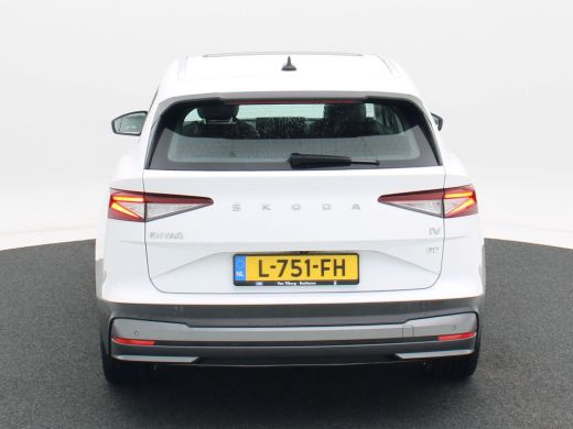 Skoda Enyaq iV 60 | Panoramadak | Adaptive Cruise | Stoelverwarming | Carplay | Camera | Navigatie | 21 inch | 9... ActivLease financial lease