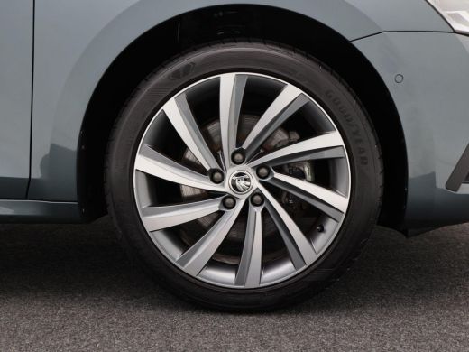 Skoda Octavia Combi 1.4 TSi iV 204 Pk Automaat PHEV Business Edition+ | LED Matrix | Head-Up | Navi | Camera | ... ActivLease financial lease
