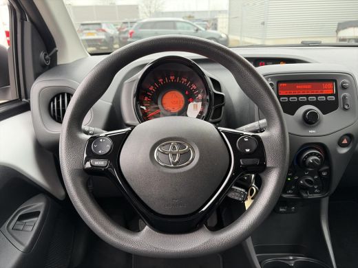 Toyota Aygo 1.0 VVT-i x-fun ActivLease financial lease