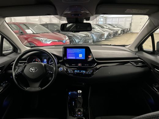 Toyota C-HR 1.8 Hybrid Dynamic ActivLease financial lease