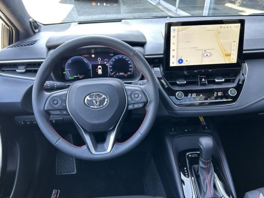 Toyota Corolla Hybrid 140 GR Sport **NAVIGAIE/ PANORAMA DAK/ HEAD UP DISPLAY/ DODEHOEK DETECTIE** ActivLease financial lease