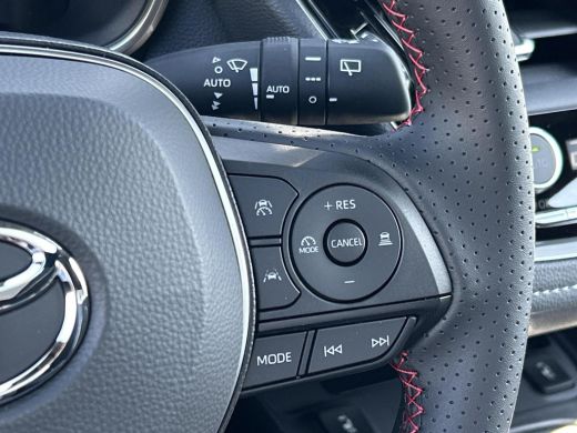 Toyota Corolla Hybrid 140 GR Sport **NAVIGAIE/ PANORAMA DAK/ HEAD UP DISPLAY/ DODEHOEK DETECTIE** ActivLease financial lease