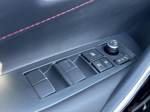 Toyota Corolla Hybrid 140 GR Sport **NAVIGAIE/ PANORAMA DAK/ HEAD UP DISPLAY/ DODEHOEK DETECTIE** ActivLease financial lease