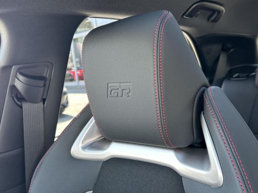 Toyota Corolla Hybrid 140 GR Sport **NAVIGAIE/ PANORAMA DAK/ HEAD UP DISPLAY/ DODEHOEK DETECTIE** ActivLease financial lease