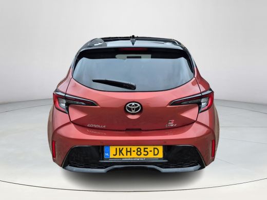 Toyota Corolla Hybrid 140 GR Sport **NAVIGAIE/ PANORAMA DAK/ HEAD UP DISPLAY/ DODEHOEK DETECTIE** ActivLease financial lease