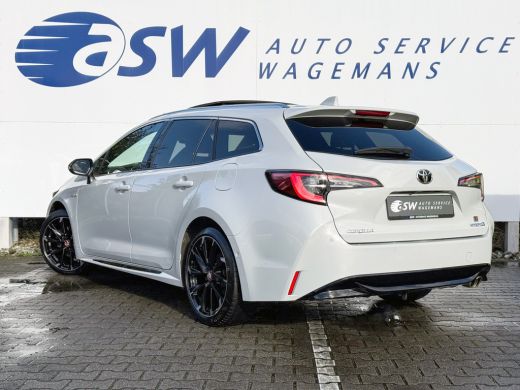 Toyota Corolla Touring Sports 2.0 Hybrid Business GR-Sport | Pano | Trekhaak | JBL | ACC | Keyless | LED | 18 inch ActivLease financial lease