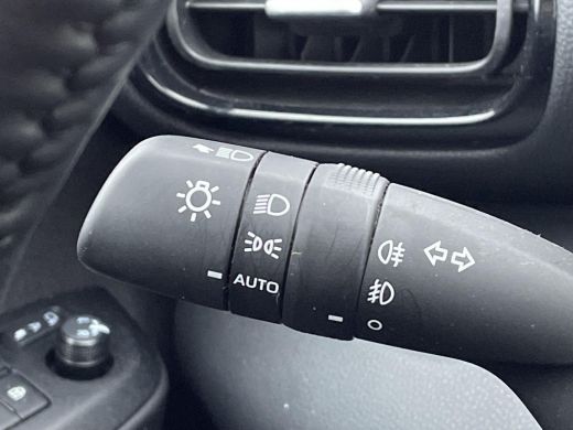 Toyota Yaris 1.5 Hybrid 115 Dynamic **DODE HOEK DETECTIE/ PARKEERSENSOREN/ STOELVERWARMING/ COMFORT PACK** ActivLease financial lease