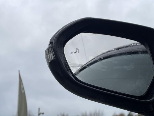 Toyota Yaris 1.5 Hybrid 115 Dynamic **DODE HOEK DETECTIE/ PARKEERSENSOREN/ STOELVERWARMING/ COMFORT PACK** ActivLease financial lease