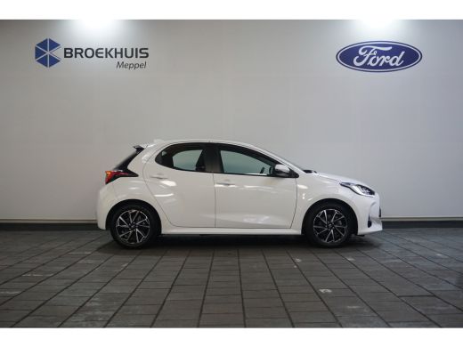 Toyota Yaris 1.5 Hybrid Dynamic | Achteruitrijcamera ActivLease financial lease