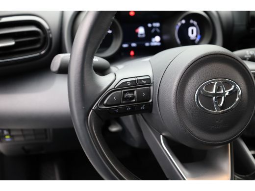 Toyota Yaris 1.5 Hybrid Dynamic | Achteruitrijcamera ActivLease financial lease