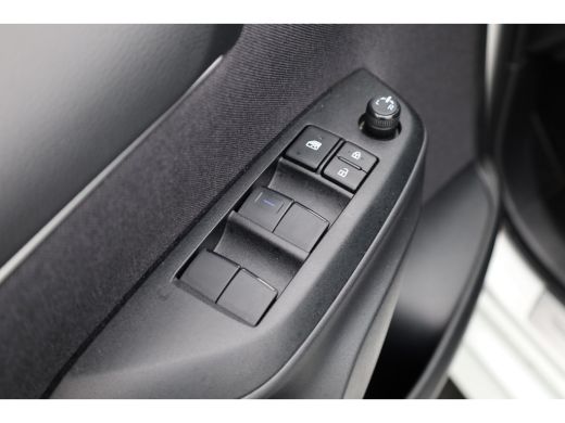 Toyota Yaris 1.5 Hybrid Dynamic | Achteruitrijcamera ActivLease financial lease