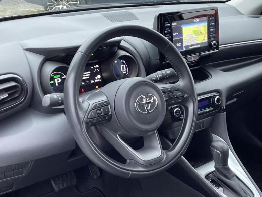 Toyota Yaris 1.5 Hybrid Dynamic **APPLE CARPLAY/ NAVIGATIE/ 36 MAANDEN GARANTIE** ActivLease financial lease