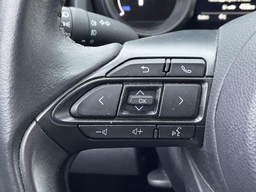 Toyota Yaris 1.5 Hybrid Dynamic **APPLE CARPLAY/ NAVIGATIE/ 36 MAANDEN GARANTIE** ActivLease financial lease