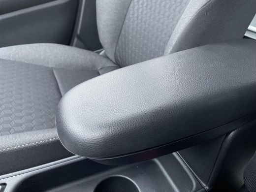 Toyota Yaris 1.5 Hybrid Dynamic **APPLE CARPLAY/ NAVIGATIE/ 36 MAANDEN GARANTIE** ActivLease financial lease