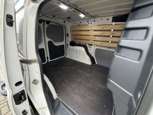 Volkswagen Caddy 2.0 TDI 102 PK Euro 6 Clima/cruise controlparkeer sensoren ActivLease financial lease