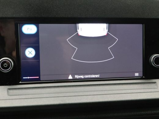 Volkswagen Caddy 2.0 TDi 122 Pk Automaat | Trekhaak | Climate Controle | Parkeersensoren | Cruise | Carplay | 31.7... ActivLease financial lease