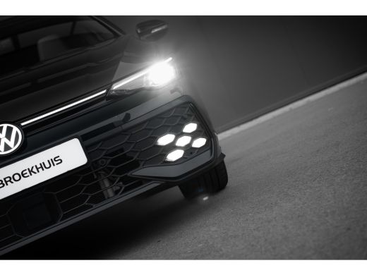 Volkswagen Golf 1.5 eHybrid 272PK GTE | Full Option | HUD | Panorama | Leder | Trekhaak | ActivLease financial lease