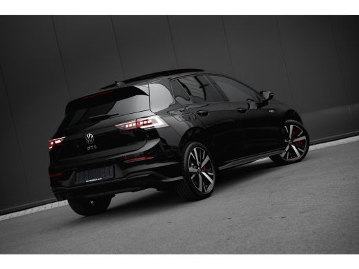 Volkswagen Golf 1.5 eHybrid 272PK GTE | Full Option | HUD | Panorama | Leder | Trekhaak | ActivLease financial lease