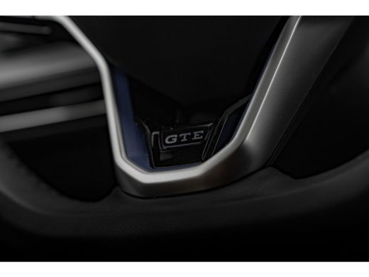 Volkswagen Golf 1.5 eHybrid 272PK GTE | Full Option | HUD | Panorama | Leder | Trekhaak | ActivLease financial lease