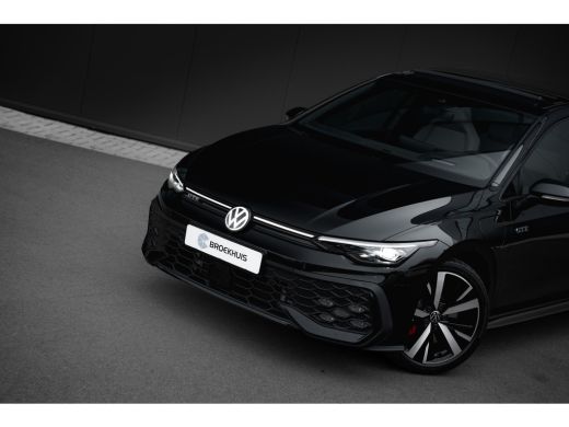 Volkswagen Golf 1.5 eHybrid 272PK GTE | Full Option | HUD | Panorama | Leder | Trekhaak | ActivLease financial lease