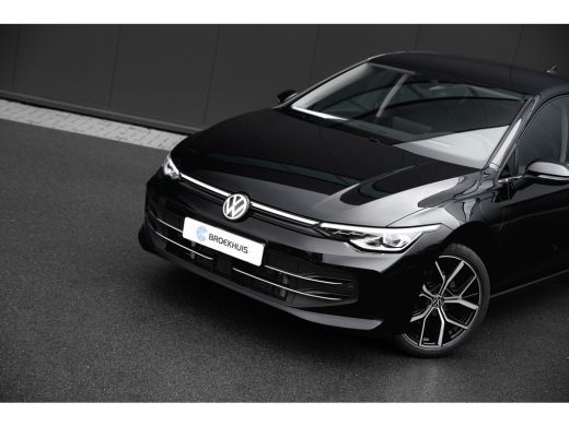 Volkswagen Golf 1.5 eHybrid 204pk Style Edition Trekhaak | Camera | Head-Up | Elektrische stoelen | ActivLease financial lease