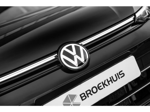 Volkswagen Golf 1.5 eHybrid 204pk Style Edition Trekhaak | Camera | Head-Up | Elektrische stoelen | ActivLease financial lease