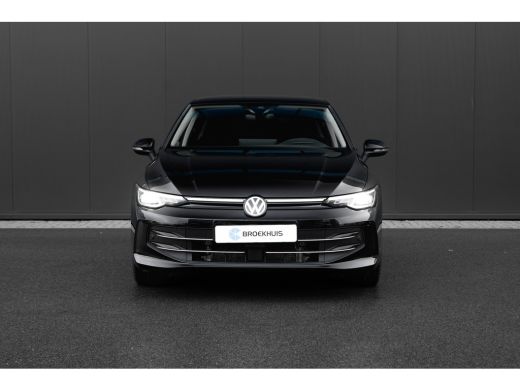 Volkswagen Golf 1.5 eHybrid 204pk Style Edition Trekhaak | Camera | Head-Up | Elektrische stoelen | ActivLease financial lease