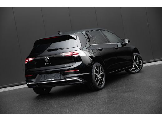 Volkswagen Golf 1.5 eHybrid 204pk Style Edition Trekhaak | Camera | Head-Up | Elektrische stoelen | ActivLease financial lease