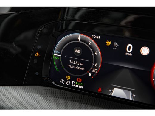 Volkswagen Golf 1.5 eHybrid 204pk Style Edition Trekhaak | Head-Up | Elektrische stoelen | Camera | ActivLease financial lease