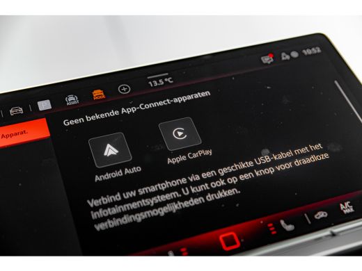 Volkswagen Golf 1.5 eHybrid 204pk Style Edition Trekhaak | Head-Up | Elektrische stoelen | Camera | ActivLease financial lease