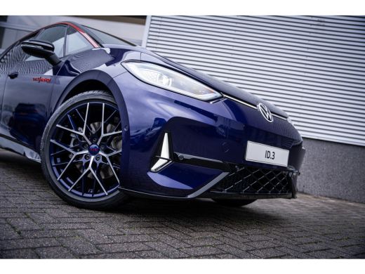 Volkswagen ID.3 GTX Limited Edition | Fire+Ice Pakket | Steunhaak | Variabele laadbodem | Head Up Display | ActivLease financial lease