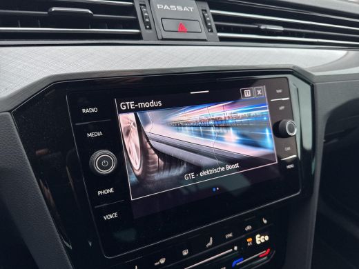 Volkswagen Passat Variant 1.4 TSI PHEV GTE Business | LED | Trekhaak | Elek. klep | A-Camera | ActivLease financial lease
