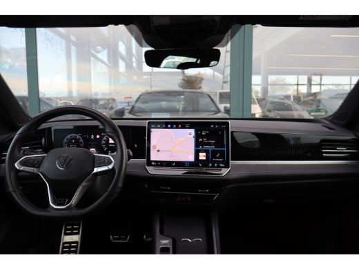 Volkswagen Passat Variant 149PK 1.5 eTSI R-Line Business | Achteruitrijcamera | Cruise control adaptief | Keyless e... ActivLease financial lease