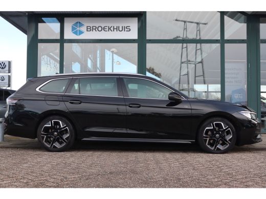 Volkswagen Passat Variant 149PK 1.5 eTSI R-Line Business | Achteruitrijcamera | Cruise control adaptief | Keyless e... ActivLease financial lease