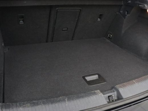 Volkswagen T-Roc 1.5 TSI Life Business | Stoelverwarming | Camera | Virtual Cockpit | Carplay | Full LED | Adaptiv... ActivLease financial lease