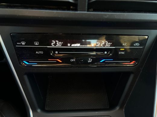 Volkswagen Taigo 1.0 TSI 95PK Life | ELEKT. SPIEGELS | ADAPT. CRUISE | APP. CONNECT | BLUETOOTH | AIRCO | LED ActivLease financial lease