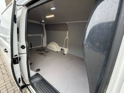 Volkswagen Transporter 2.0 TDI 110PK Euro 6 L2H1 Cruise control/CarPlay/ camera ActivLease financial lease