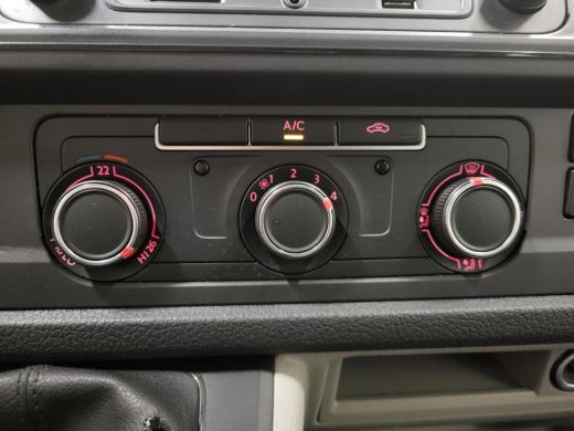 Volkswagen Transporter 2.0TDI L2/H1 Dubbele Cabine Euro 6! ActivLease financial lease