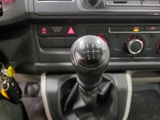 Volkswagen Transporter 2.0TDI L2/H1 Dubbele Cabine Euro 6! ActivLease financial lease