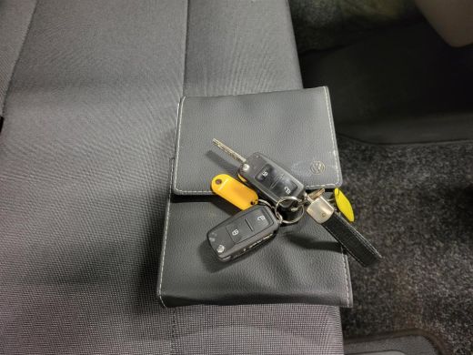 Volkswagen Transporter 2.0TDI L2/H1 Dubbele Cabine Euro 6! ActivLease financial lease