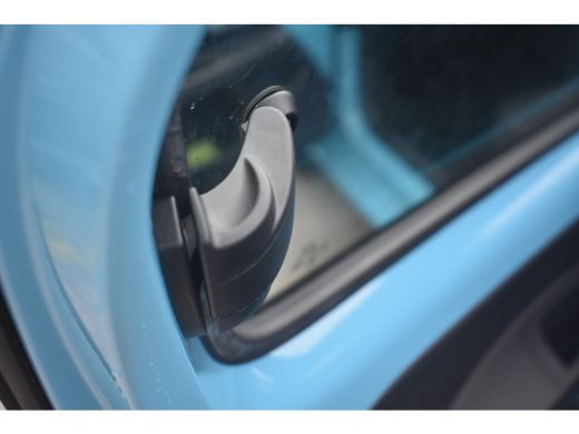 Volkswagen up! 1.0 MPI 65PK | CAMERA ACHTER | NAVI VIA APP | CRUISE CONTROL | BLUETOOTH | START/STOP | LED | DAB+ ActivLease financial lease