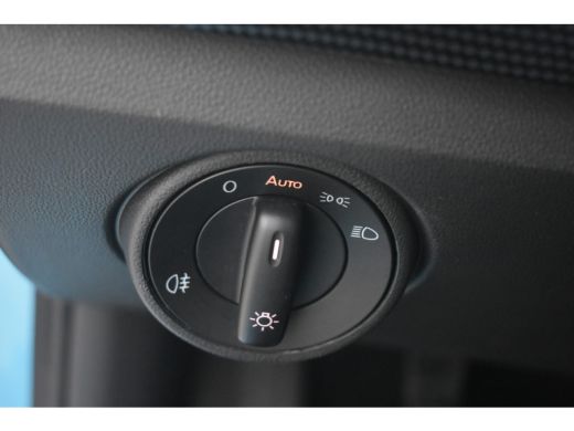 Volkswagen up! 1.0 MPI 65PK | CAMERA ACHTER | NAVI VIA APP | CRUISE CONTROL | BLUETOOTH | START/STOP | LED | DAB+ ActivLease financial lease