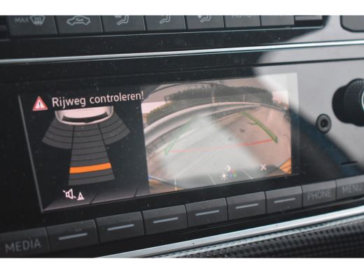 Volkswagen up! 1.0 MPI 65PK | CAMERA ACHTER | NAVI VIA APP | CRUISE CONTROL | BLUETOOTH | START/STOP | LED | DAB+ ActivLease financial lease