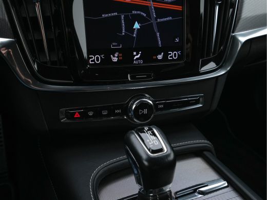 Volvo  V90 2.0 D4 R-Design (INCL-BTW) LEATHER-FABRIC | DIGI-COCKPIT | FULL-LED | HEATED-SPORTSEATS | LANE-AS... ActivLease financial lease